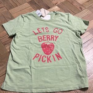 Mother cotten green let’s go berry pickin t shirt woman’s size medium net